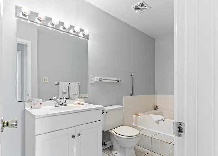 North Oc 2br W Pool, Private Hot Tub & Views Of Fenwick Lighthouse Ocean City