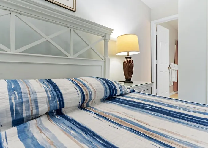 North Oc 2br W Pool, Private Hot Tub & Views Of Fenwick Lighthouse Holiday home *