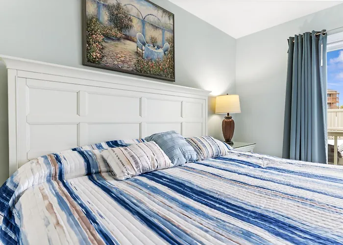 Holiday home North Oc 2br W Pool, Private Hot Tub & Views Of Fenwick Lighthouse *